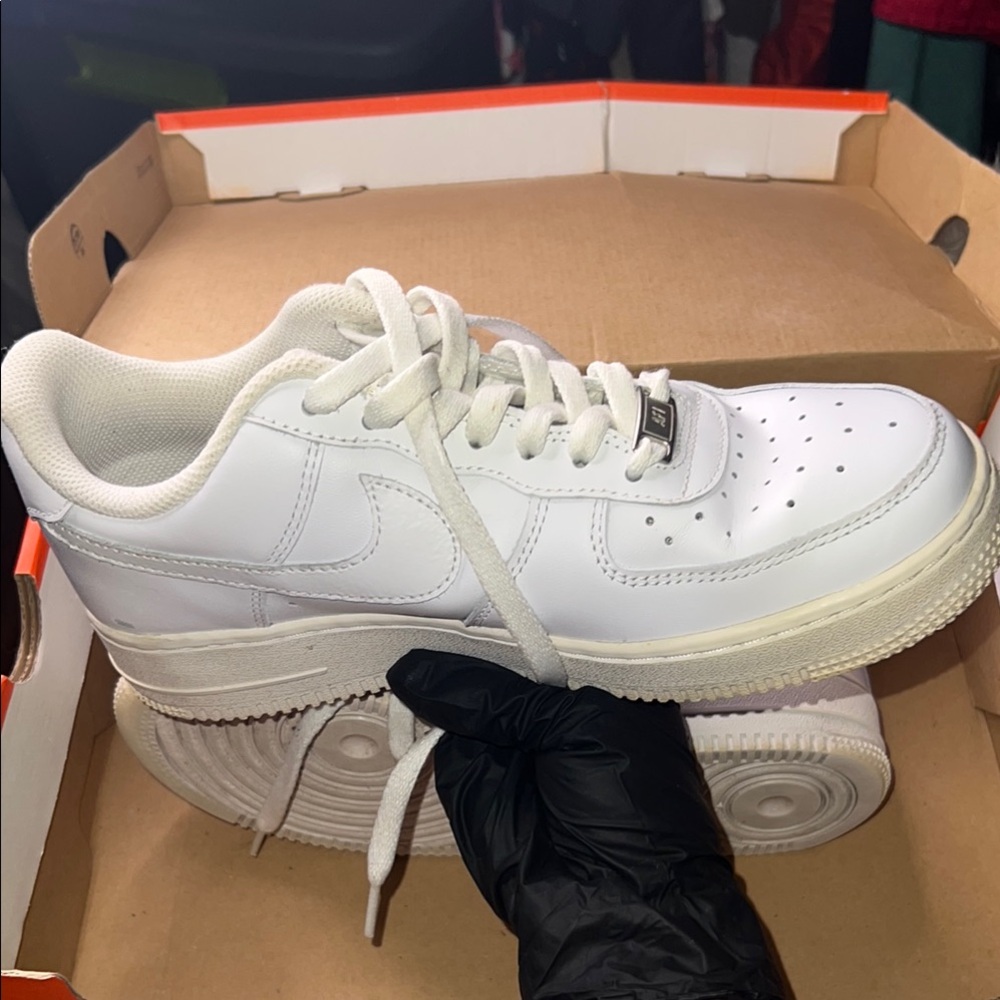 UNISEX Nike Air Monarch IV ( 4E ) WHITE / METALLIC SILVER With Shoe Box 9.5 - Picture 5 of 17